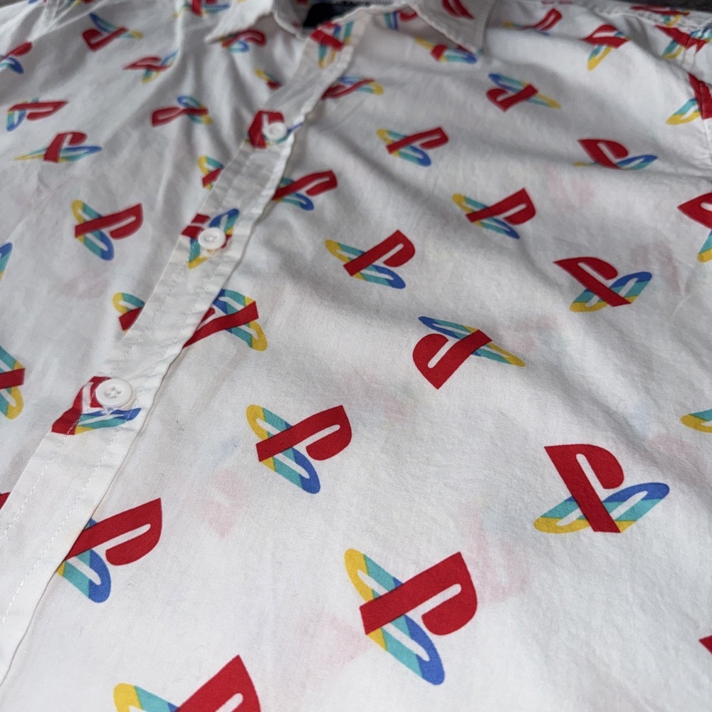 Sony PlayStation Men's Large Short Sleeve PS1 Logo Button Up White Shirt - Picture 3 of 7